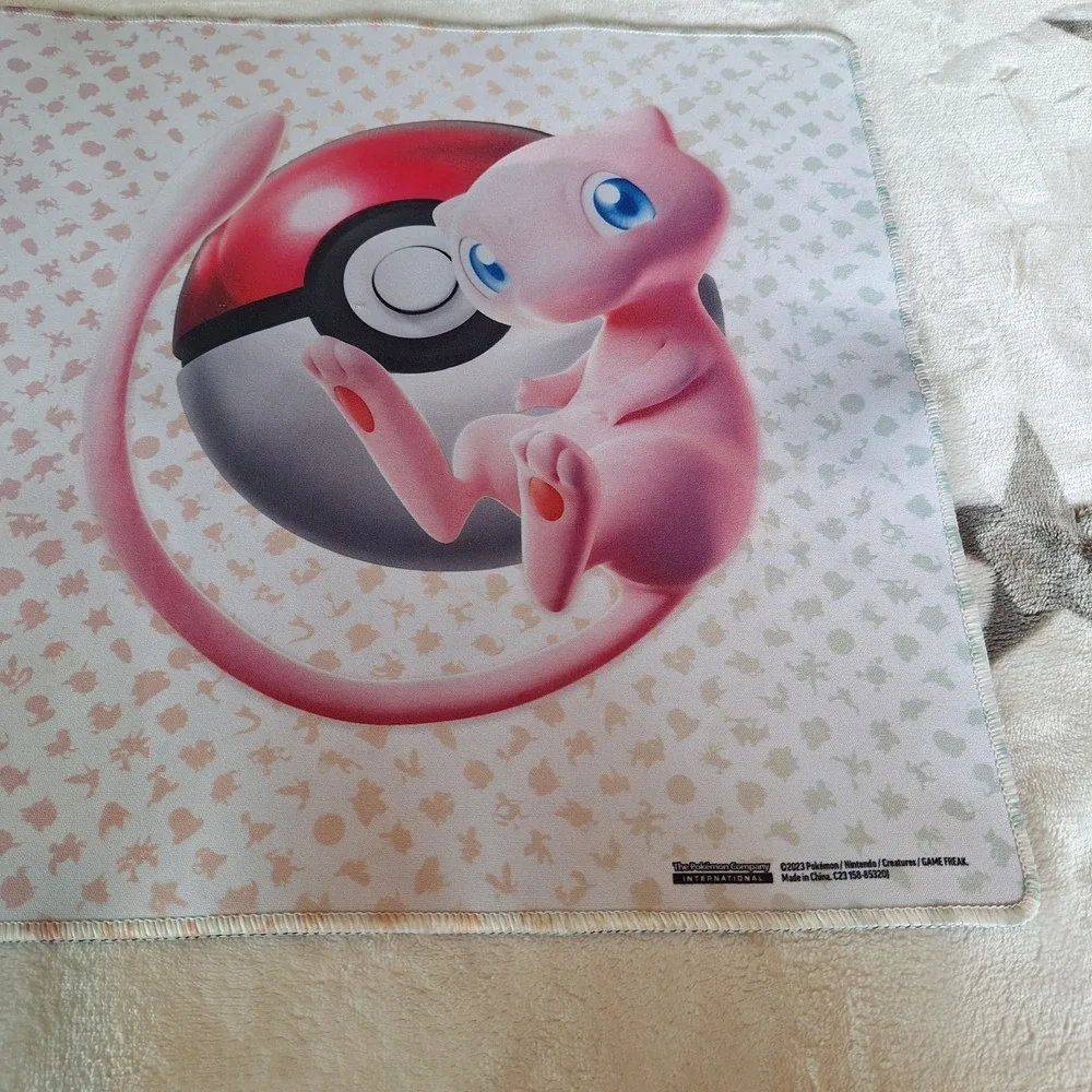 Pokemon TCG: Scarlet & Violet 151 Mew Gaming Play Mat Playmat‎ UPC Ultra Premium